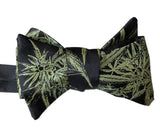 Cannabis Print Black Bow Tie, Marijuana Leaf Bow Tie. Cyberoptix