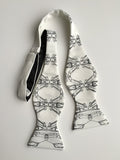 Cargyle bow tie: Black pearl print on ivory.
