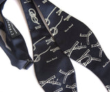 KNOTical nautical bow tie. Navy.