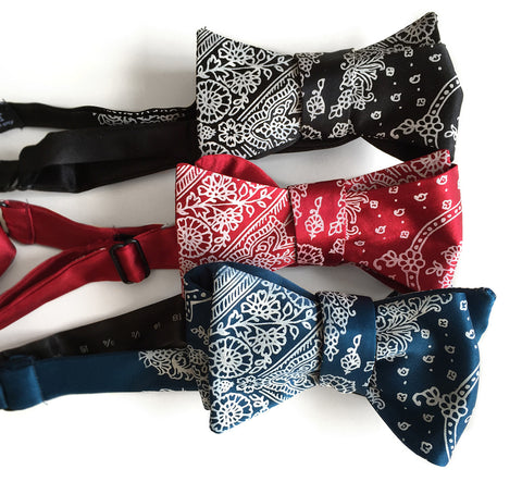 Bandana Print Bow Tie