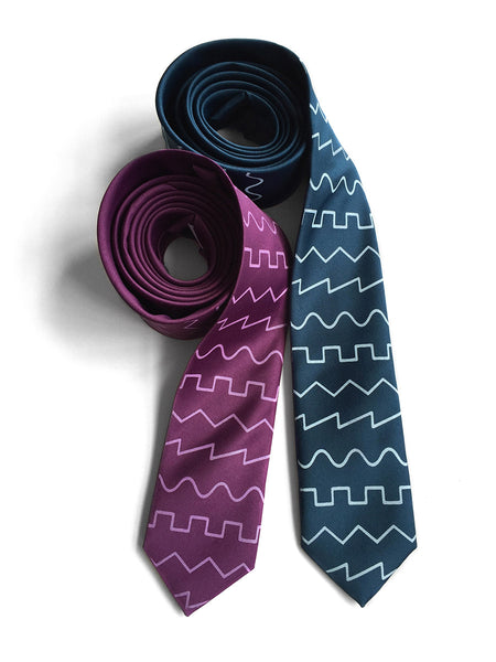 Oscillator waves silk necktie, by Cyberoptix