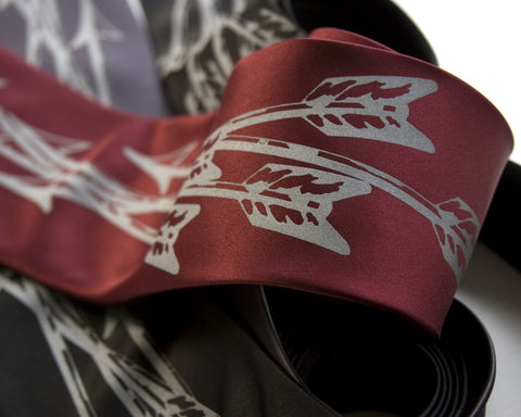 Quiver: Arrows Silk Necktie