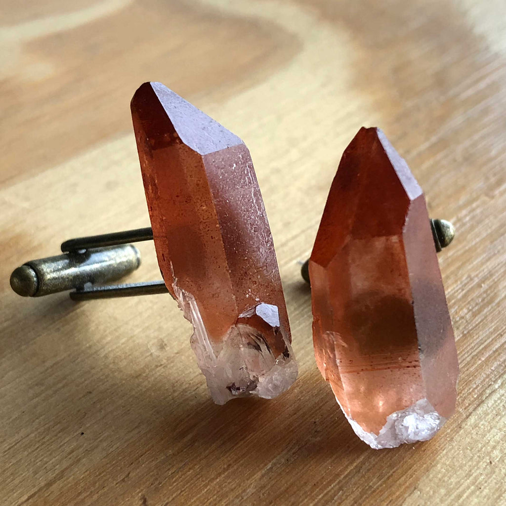 Reddish quartz shop