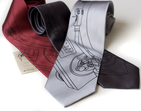 Turntable Silk Necktie